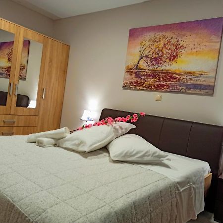 Central Square Apartment 1 Pírgos エクステリア 写真